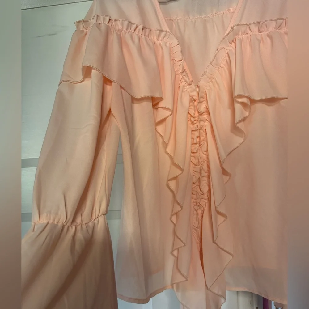 Venus Women's Peach Ruffle Top Brand New - Picture 3 of 8